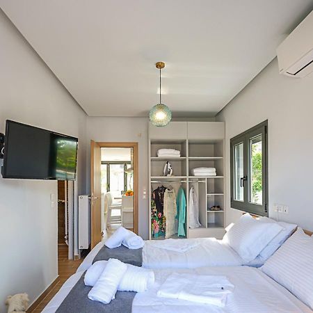 Villa Belle Helene Kalamaki  Luaran gambar